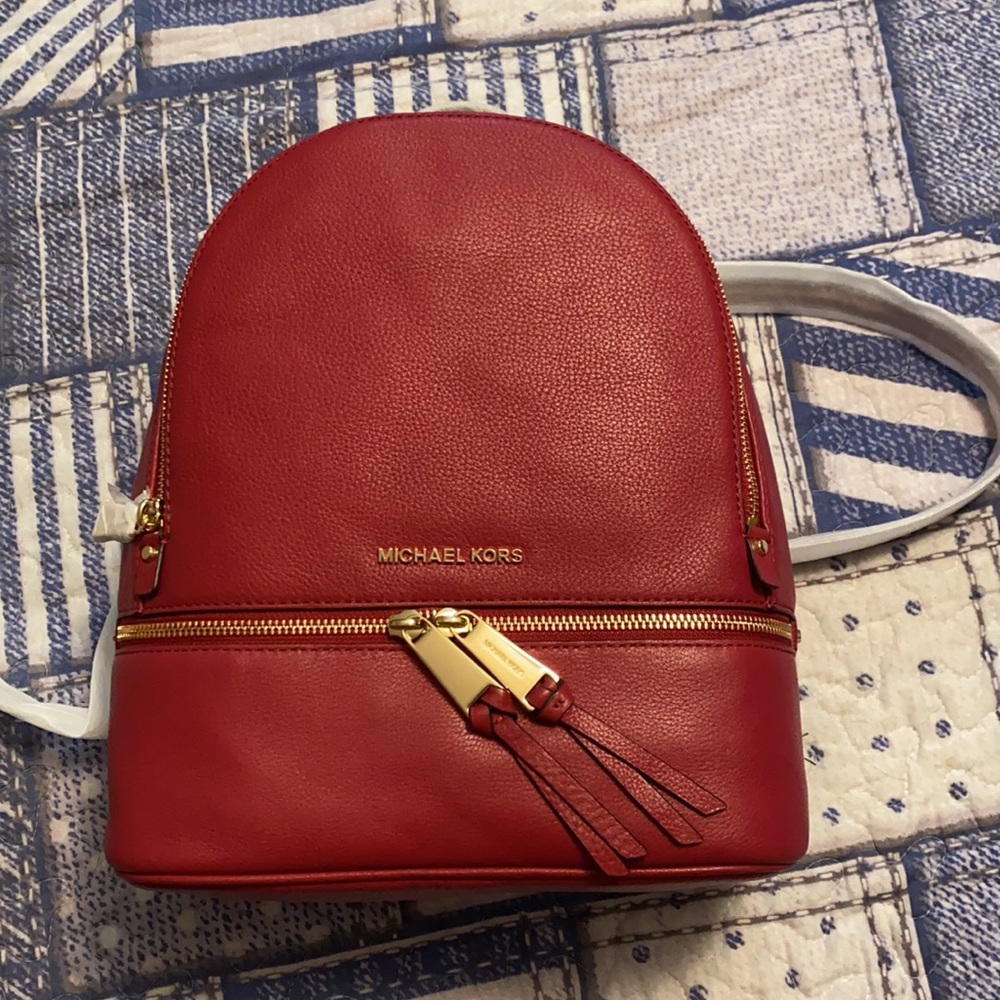 BRAND NEW Micheal Kors backpack - Picture 2 of 4